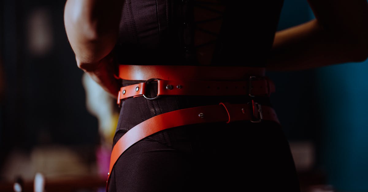 découvrez l'univers fascinant du bdsm : pratiques, consentement, et exploration des sensations. plongez dans un monde de plaisir et de complicité où les limites sont redéfinies.