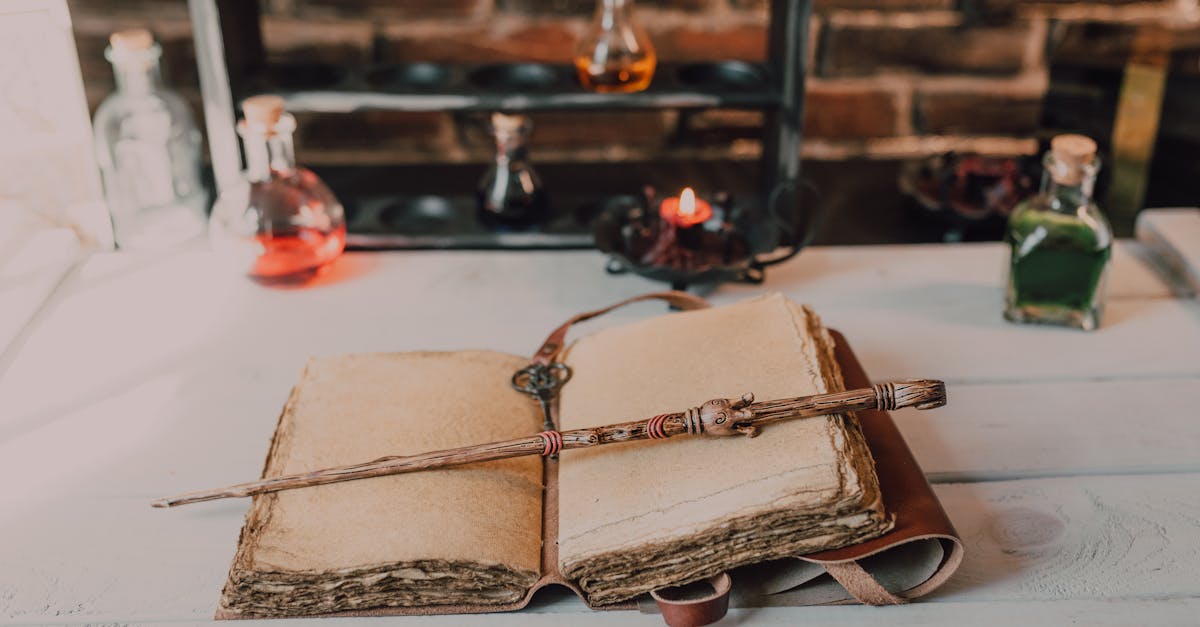découvrez notre sélection de baguettes magiques, parfaites pour les amateurs de magie et de fantastique. que ce soit pour un spectacle, une fête ou une collection, nos baguettes allient élégance et mystère.