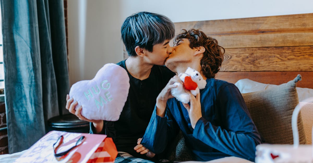 découvrez tout ce qu'il faut savoir sur les sextoys anaux : conseils, guide d'utilisation, sécurité et sélection des meilleurs produits pour une expérience intime inoubliable.