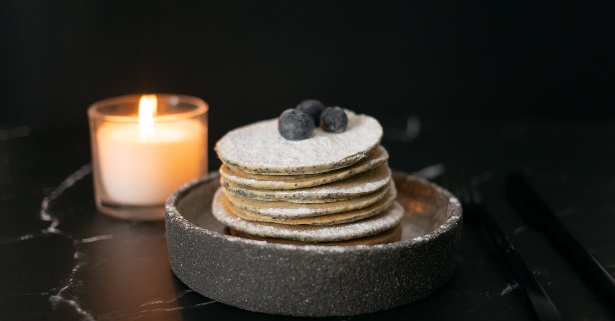 découvrez notre bougie de massage comestible, idéale pour des moments de détente gourmands. allumez, massez et savourez – une expérience sensorielle et parfumée, parfaite pour raviver la passion et prendre soin de votre peau.